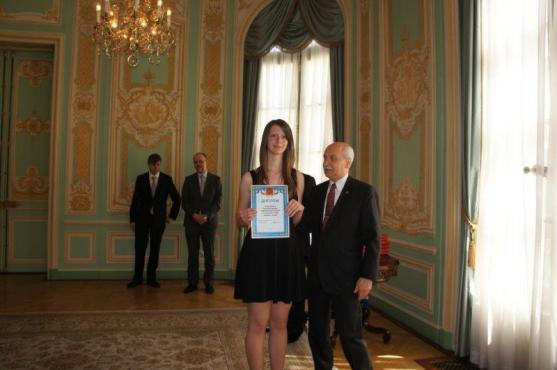 Studentky Gymnázia Broumov byly oceněny na Ruském velvyslanectví 