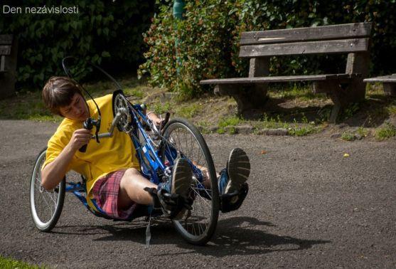 Hendikepovaní vytrhli drakovi zub 