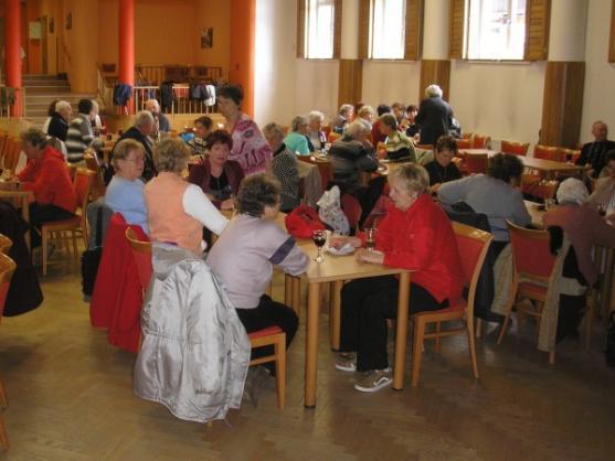 Polický Senior klub Ostaš uspořádal besedu s mladými zakladateli symfonického orchestru Police Symphony Orchestra 