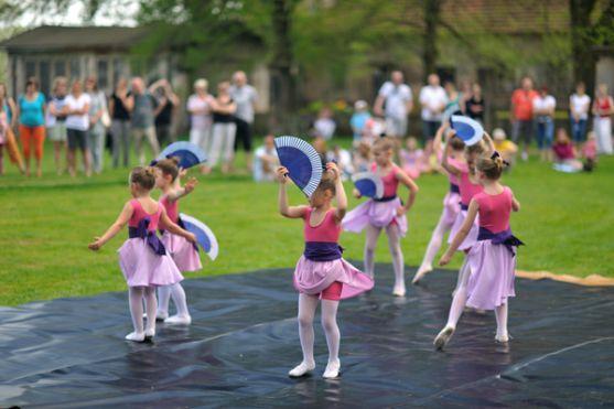 Nová cesta Základní umělecké školy v Broumově 