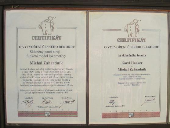 Přehlídka řemesel a ručních prací v klášteře a klášterních zahradách v Polici nad Metují 