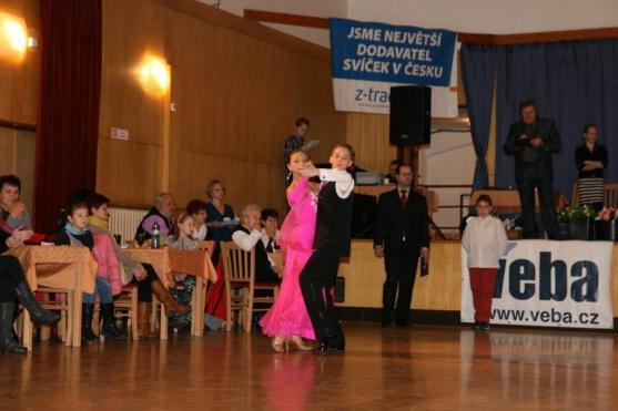 Mikulášské ceny Broumova se zúčastnilo téměř sto tanečních párů 