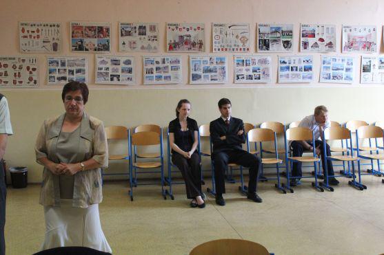 Na broumovském gymnáziu dnes začaly maturitní zkoušky