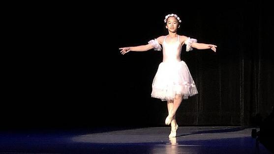 Famózní výkony mladých tanečníků