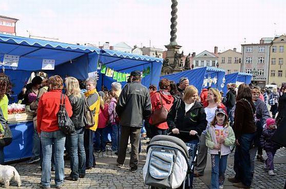 Broumovské náměstí včera ožilo velikonočními oslavami