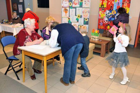 O průzkum plynu, cyklostezku a bezpečnost ve městě se zajímali senioři na setkání se zastupiteli Broumova