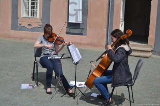 Broumovem se prohnal první pouliční festival – 7. Gymplfest 