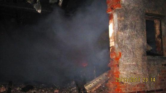 Hasiči zasahovali u dalšího požáru. V Hynčicích u Broumova hořela stodola se senem