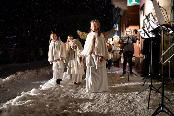 Již po desáté vedly kroky tří vznešených cizinců Broumovem