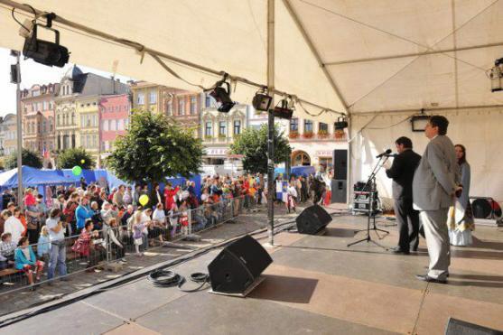 Broumovské náměstí ožilo Svatováclavskými slavnostmi