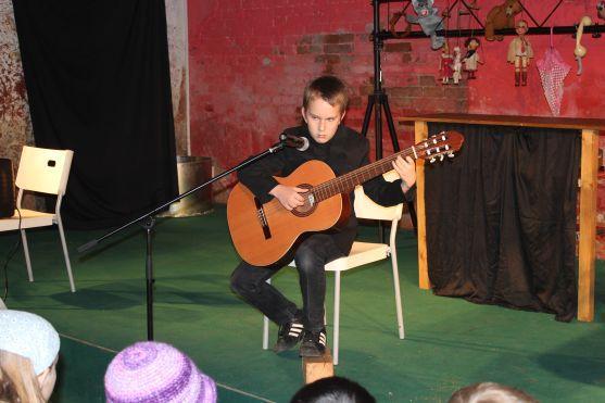 Divadlo Zahrada* naposledy poskytlo své přístřeší kulturní akci. Kulturní sezóna v Broumově byla zahájena 