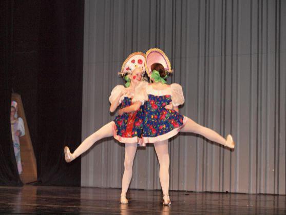 Broumovské baletky uspěly na mezinárodní soutěži Hradecká Odette 