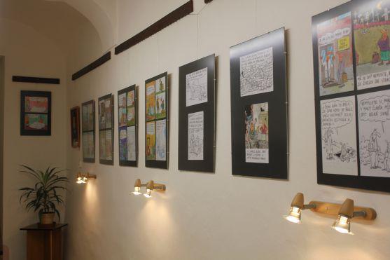 Vernisáž výstavy kresleného humoru Luboše Drastila provázel smích 