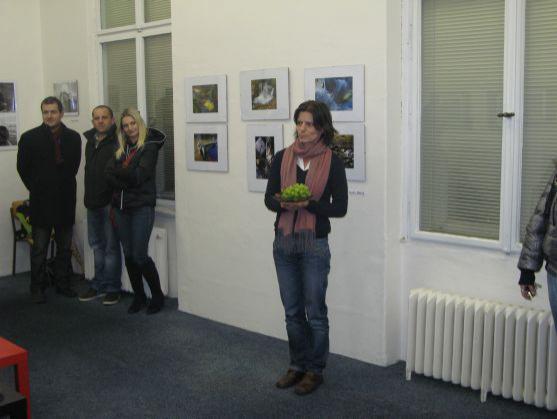 V Klubu ROK v Broumově zahájilo výstavu fotografií Sedm statečných 