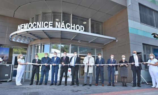 Královéhradecký kraj dokončil největší investici ve své historii. Náchodské nemocnici přibyly dva moderní pavilony 