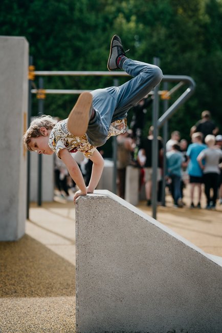 V Polici nad Metují vzniklo nové parkourové hřiště Bejbyho park