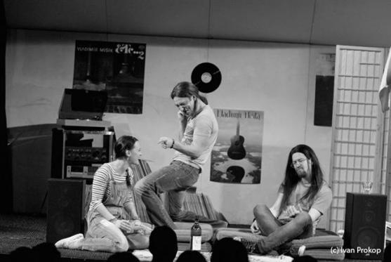 Divadelní inscenace Tolik hlav vyprodala broumovské divadlo