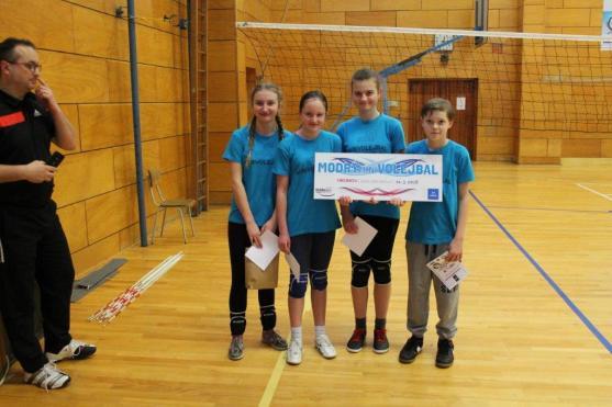 V březnu broumovští volejbalisté hráli tři turnaje