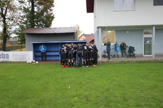 Derby rozhodl penaltou broumovský brankář Jakub Drahorád