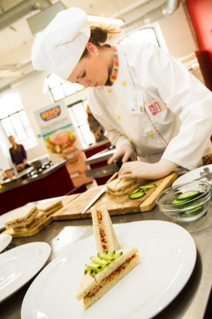 Studenti z Teplic nad Metují předvedou své gastronomické umění v celostátní soutěži Svačina roku