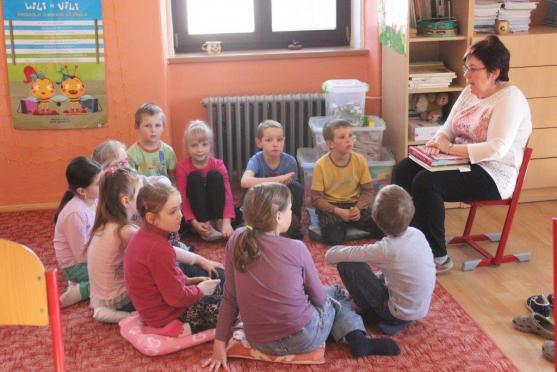 Do Noci s Andersenem se na Základní škole Hradební zapojilo více než sto dětí