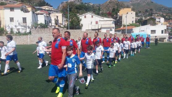 Reprezentační tým starostů v sestavě s teplickým Milanem Brandejsem vyhrál turnaj na Sicílii 