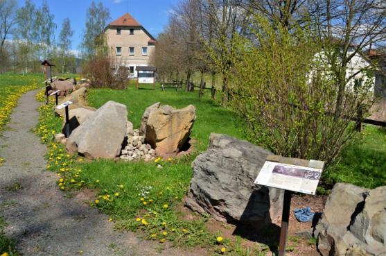 Podzimní vyhlídková hřebenovka po Javořích horách