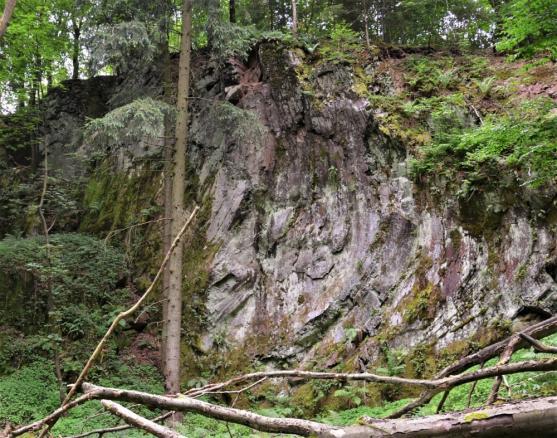 Ze Žacléře přes Liščí kameny na Stachelberg