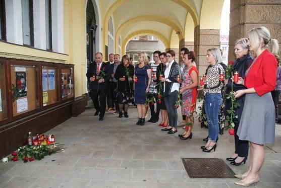 Hold Karlu Gottovi vzdaly také finalistky soutěže Batist Nej sestřička