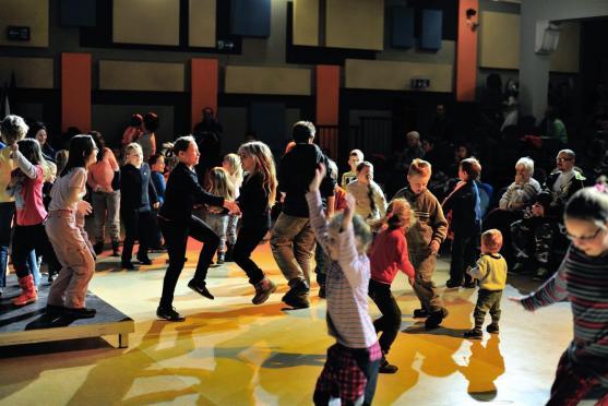 Konferenčním sálem Infocentra v Broumově se nesly čertovské básničky