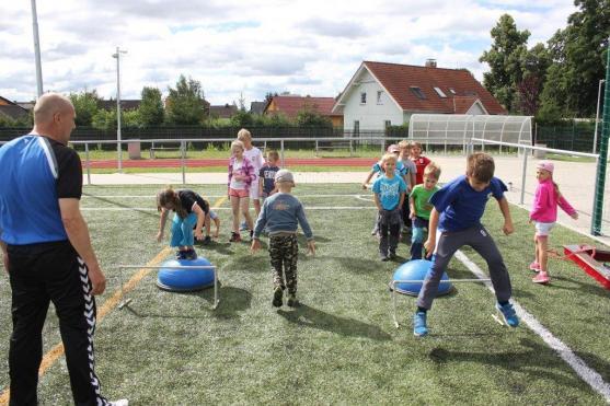 Do příměstských táborů projektu Bavíme se sportem se zapojilo 200 dětí