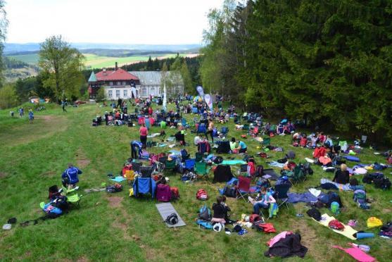 Na závodech v orientačním běhu na Janovičkách startovalo více než šest set závodníků