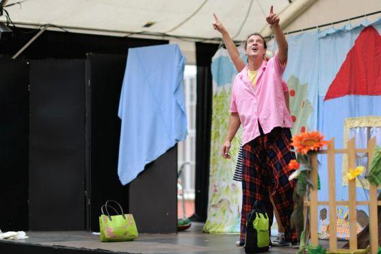 Malé letní divadlení se přehouplo do své druhé poloviny