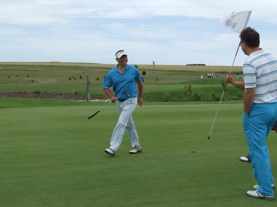 Vítěz golfového Praporkového turnaje došel až na 20. jamku