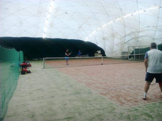 Století hráči tenisu si to rozdali v teplickém Sportcentru