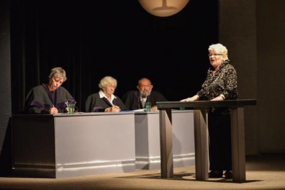 Soudní proces v Městském divadle!