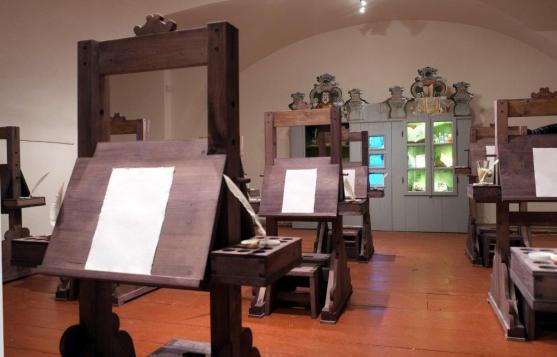 Broumovský klášter otevírá Skriptorium – nové interaktivní dílny středověké písárny