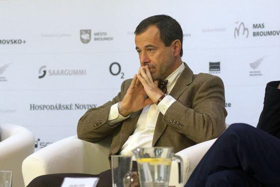 Jakou máme vizi vzdělanosti? Odpovědi hledali prezidentští kandidáti a další osobnosti na 4. Broumovských diskusích