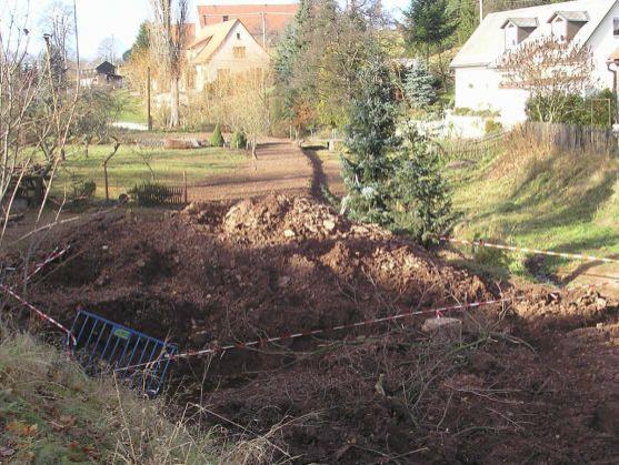 V Hejtmánkovicích pokračuje rekultivace potoka a budování splaškové kanalizace