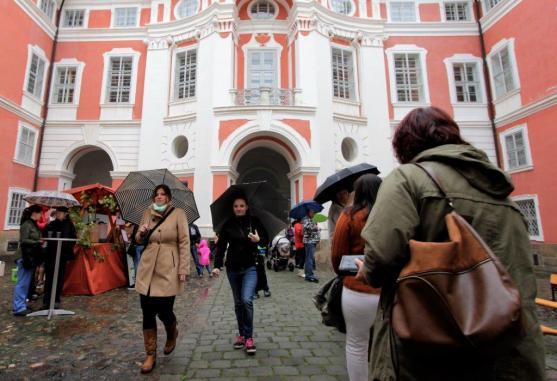 Lahodný burčák tekl v broumovském klášteře proudem