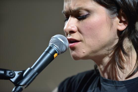 Lenka Dusilová vyprodala sál Kreslírny