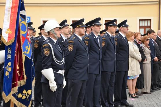 Polická Věra Kašíková převzala pamětní plaketu pro významnou osobnost