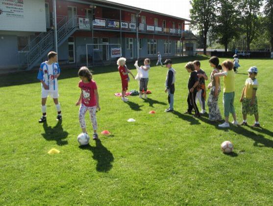 Broumovská předpřípravka začíná trénovat. Přiveďte své děti na fotbal!