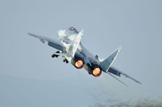 Desítky letounů z 15 zemí světa. To je CIAF 2012