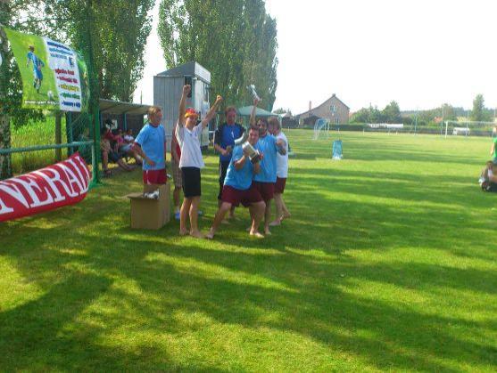 Vítězem 2. ročníku turnaje v malé kopané O - Cup se stal pořádající tým Sestry v akci