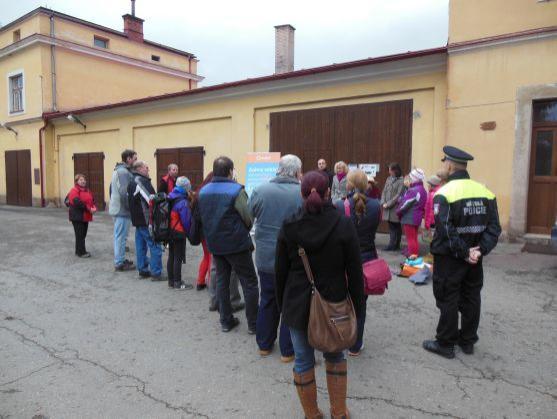 V Broumově vylosovali výherce soutěže Darujte si pod stromeček nový mobilní telefon nebo tablet!