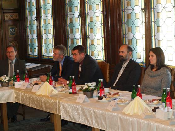 Ministr dopravy Pavel Dobeš slíbil Náchodu 38 milionů korun na úpravy kruhových objezdů