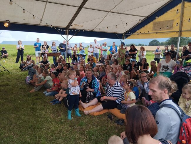 Tvrdý rap i křehká Bára Poláková. Bigboš Křinice se opět vydařil