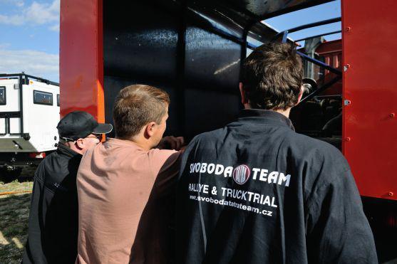 Posádka závodní Tatry z jetřichovského Svoboda Tatra Teamu byla 3. na populární evropské rallye BAJA 300 Mitteldeutschland 2012
