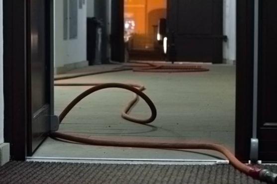 Hasiči vyjeli k zakouřenému infocentru v Broumově. Nic zde však nehořelo